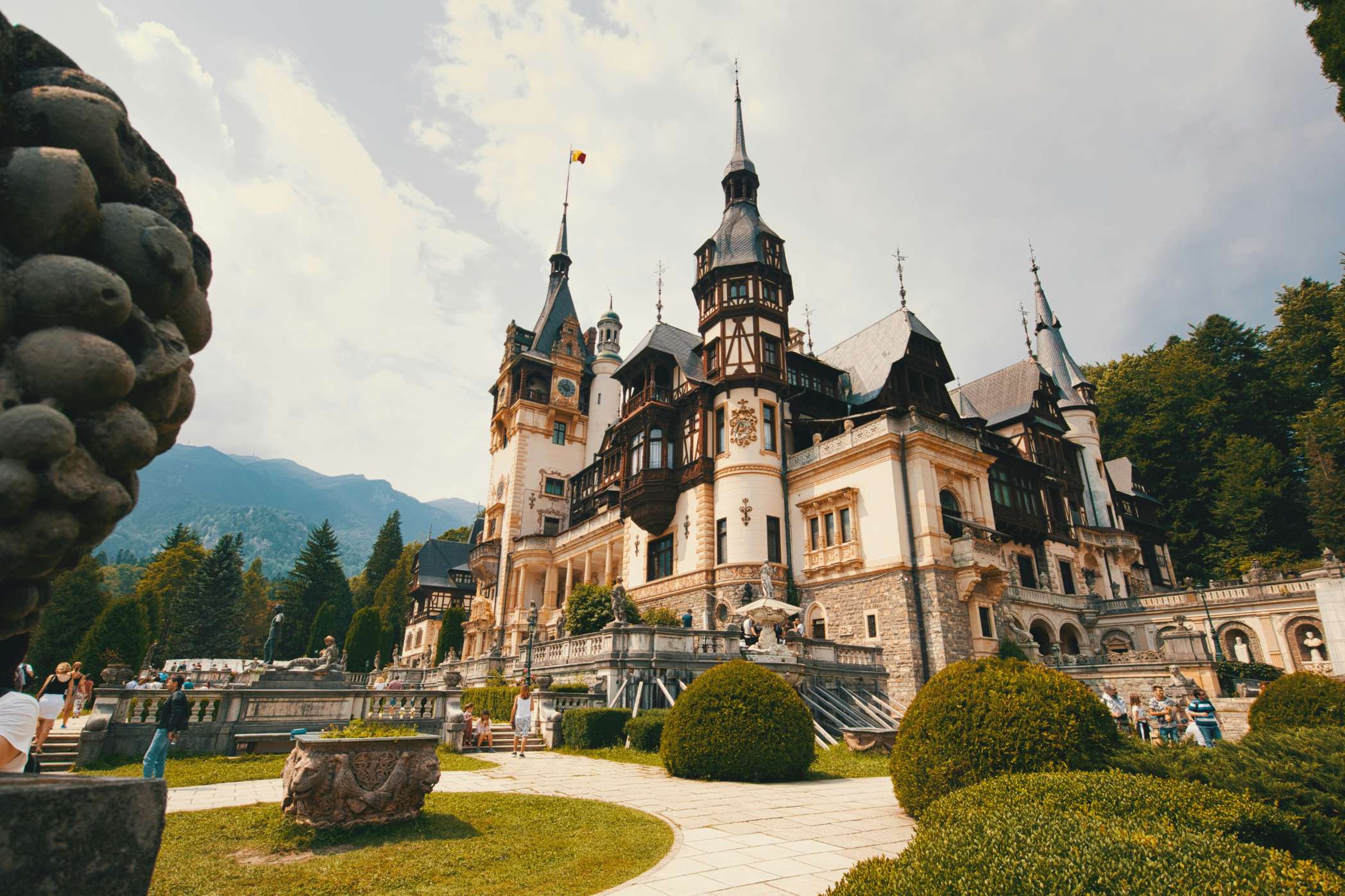 Peles_Castle